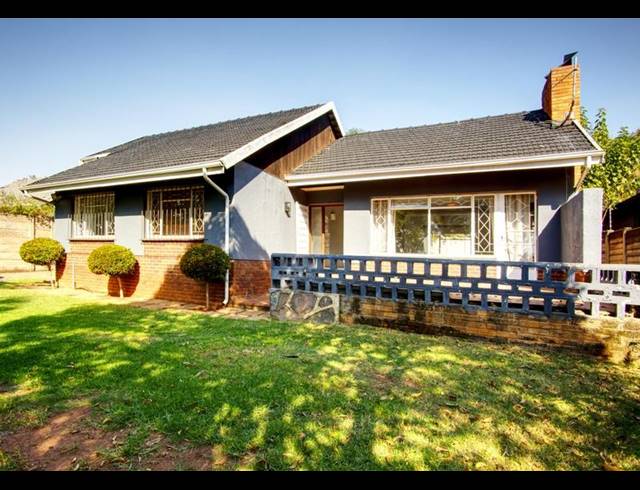 3 BEDROOM HOUSE FOR SALE IN MONTGOMERY PARK